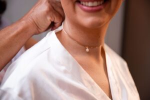 Moldura mini gota prata 925 banhada à ouro