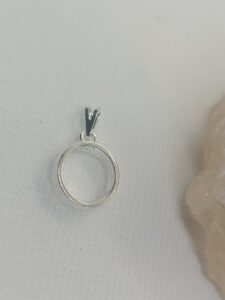 Moldura mini circulo P vazada prata 925