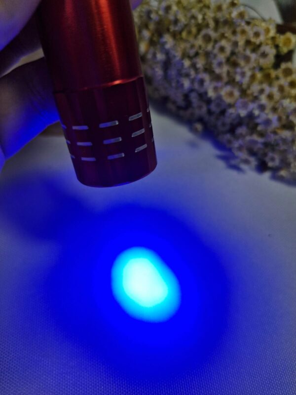 Lanterna de Luz UV - Imagem 3