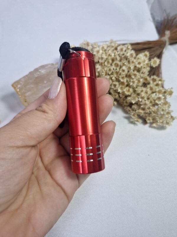 Lanterna de Luz UV