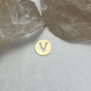 Letra circular V