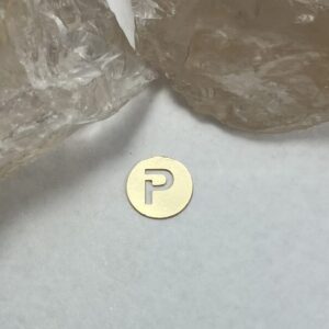 Letra circular P